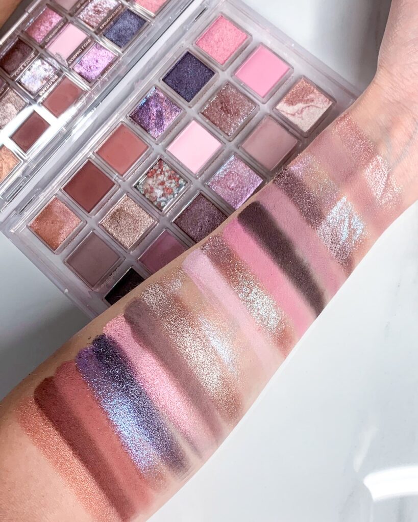 Huda Beauty rose quartz palette