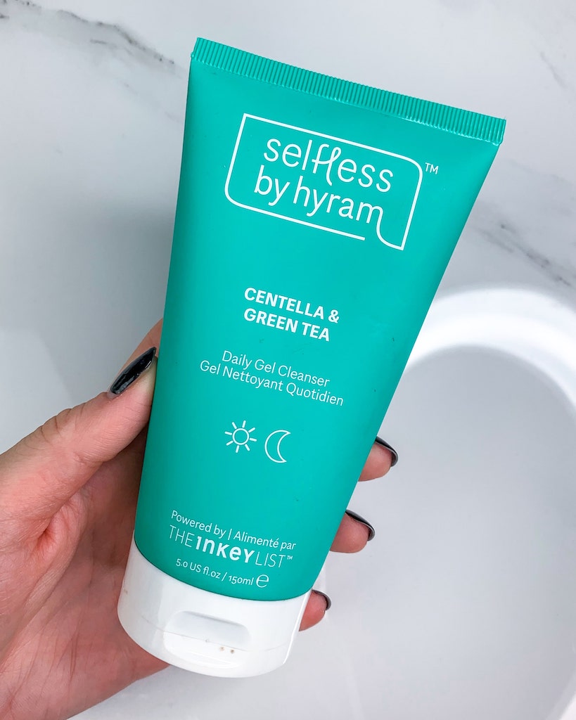 Selfless by Hyram centella & green tea gel cleanser